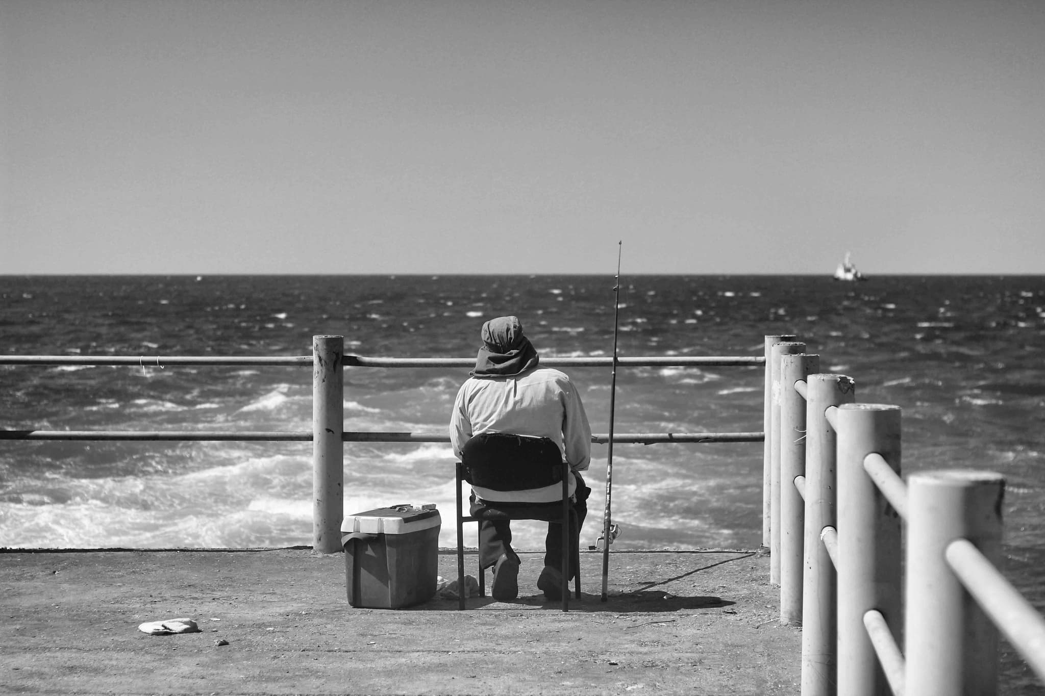 Vibrant sunset over the ocean